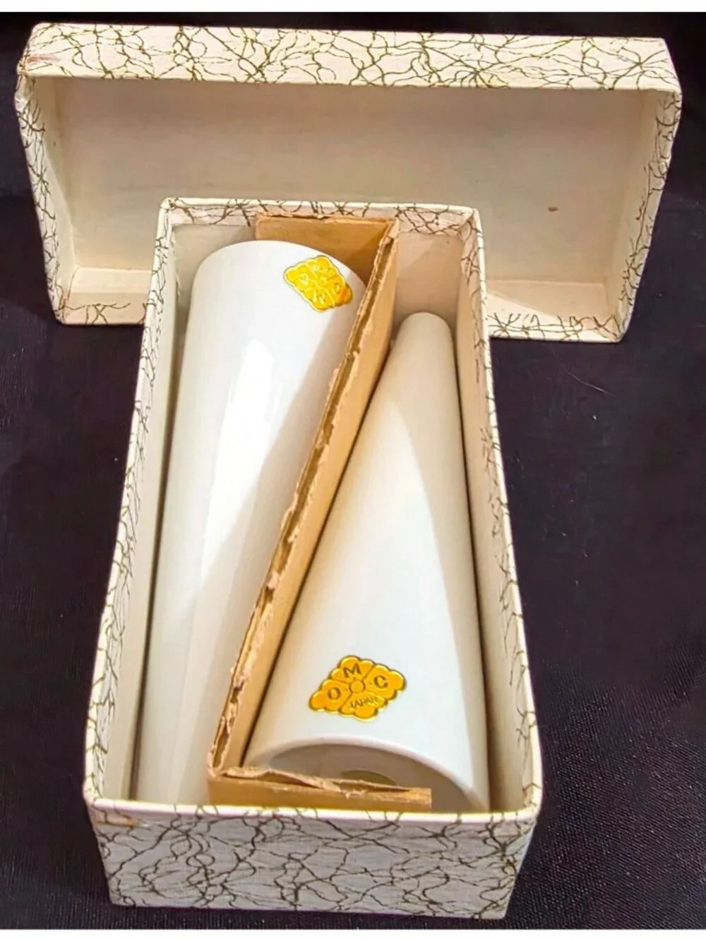 Otagiri Japan OMC SALT & PEPPER SHAKERS SET modern plain all white cone 4.625